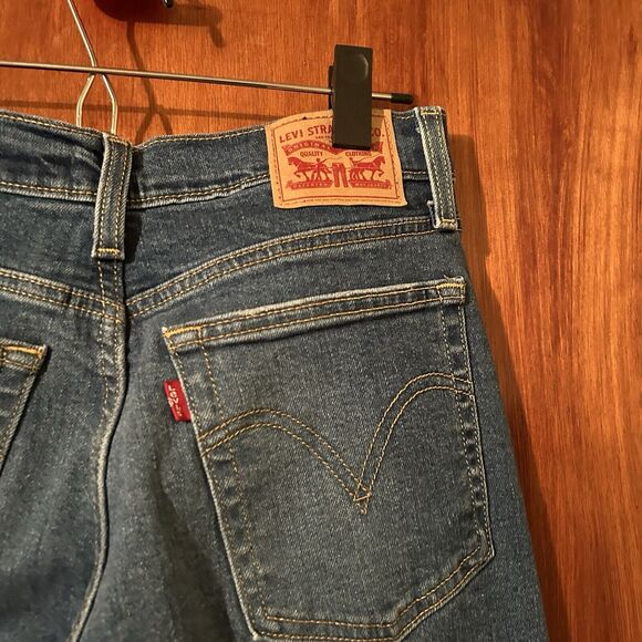 Levi's Jeans Wedgie Straight Women’s 29 Distressed Dark Blue Denim Button Fly - Picture 7 of 10